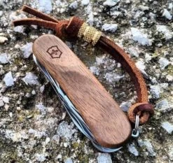 Victorinox EvoWood 81 Zakmes 5 Functies Walnoten